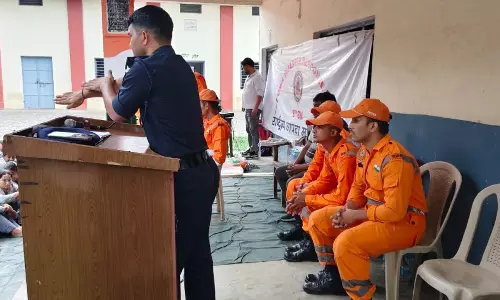 Nehru इंटर कॉलेज में NDRF की पाठशाला, सिखाए जीवन बचाने के गुर